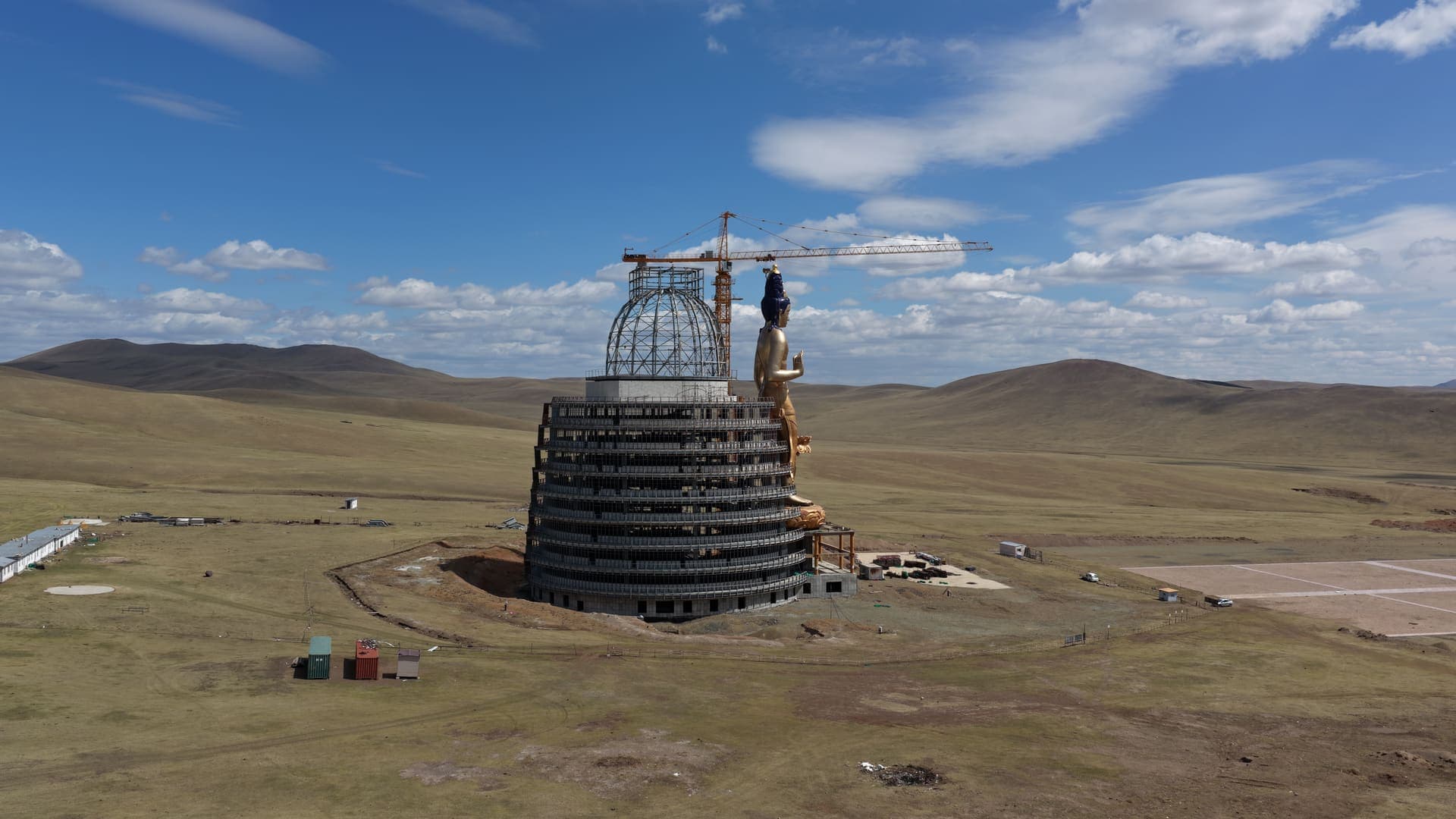 Их Майдар төслийн суварган барилга угсралт — 10