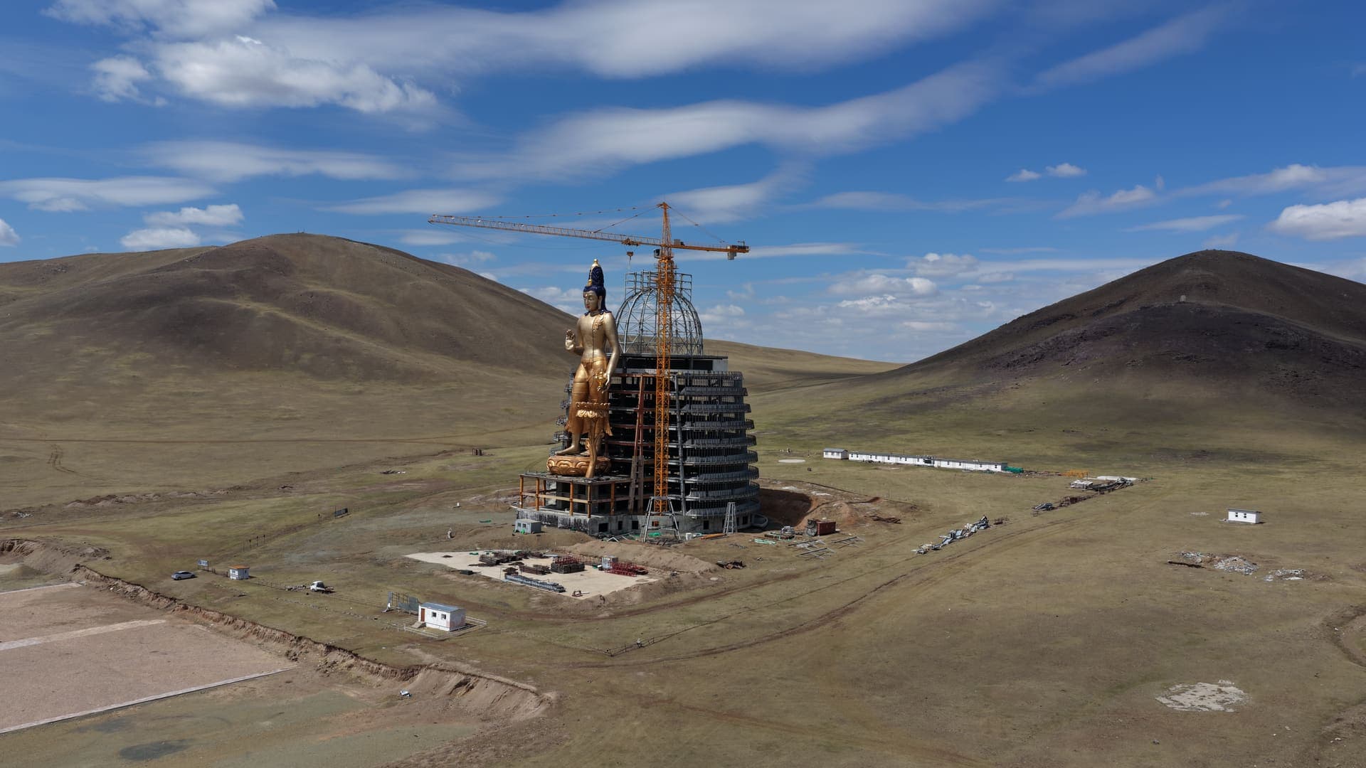 Их Майдар төслийн суварган барилга угсралт — 13